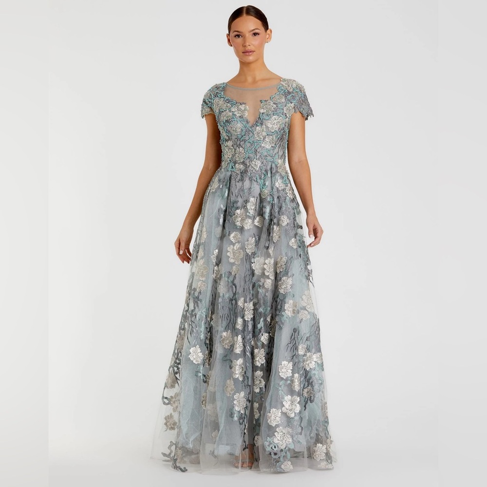 NWT $798 MAC DUGGAL Floral Embroidered Short Sleeve Gown dress Maxi Long 20294